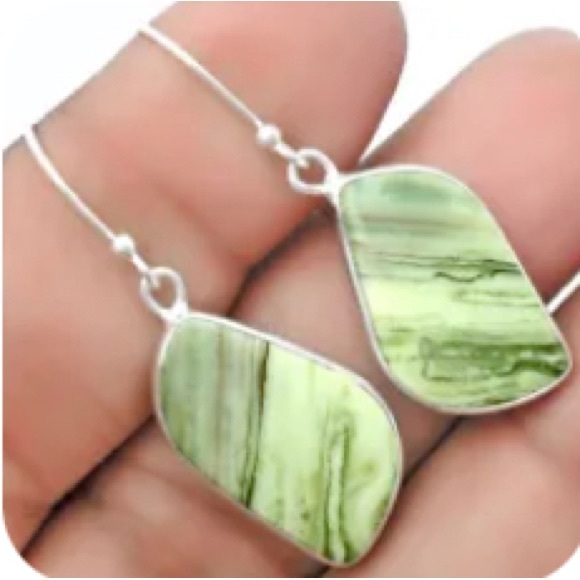 Earth Art hand crafted artisan Jewelry - Beautifully matched natural serpentine gemstone earrings
